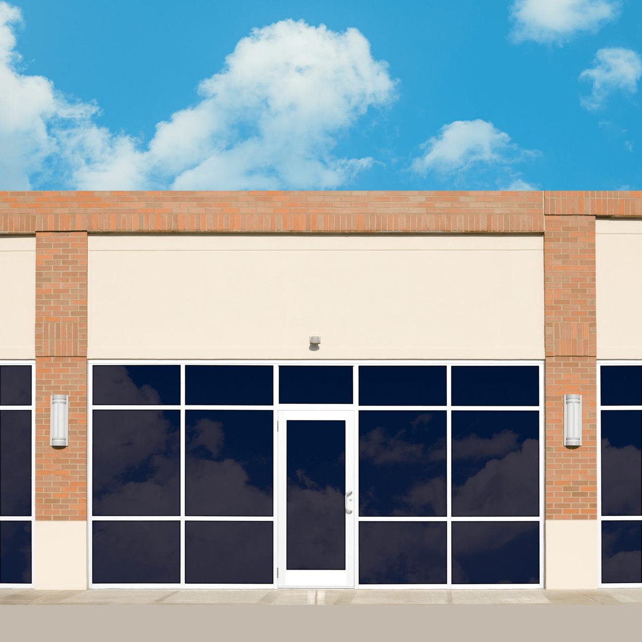 Aluminum storefront entrance system